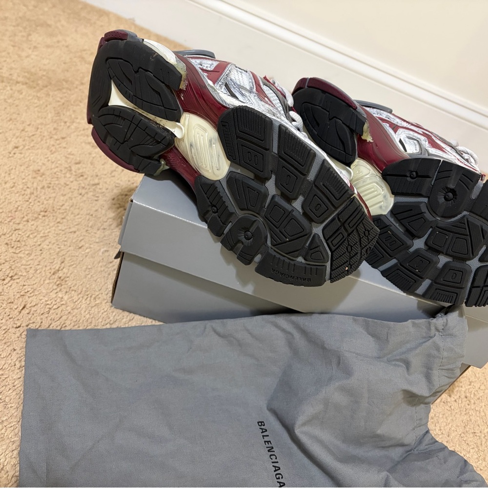 Balenciaga Burgundy and White Sneakers - Picture 2 of 10